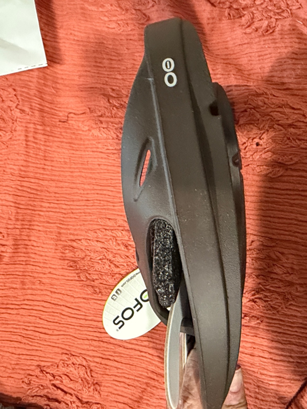 OOFOS Brown Recovery Flip Sandals - Picture 4 of 4